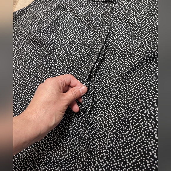 Worthington Sleeveless Blouse - Picture 5 of 7